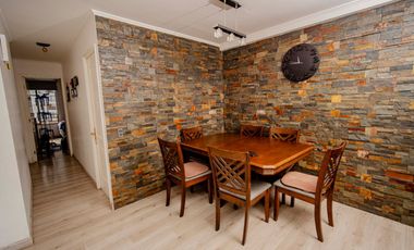 SE VENDE DEPTO EN COND. TRES MARES.