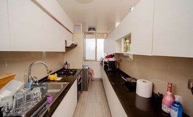 SE VENDE DEPTO EN COND. TRES MARES.