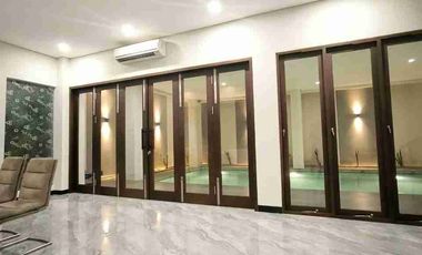 Rumah Villa strategis, bagus, siap huni, furnish di Fasco Mansion jalan Raya Palagan, Yogyakarta.
