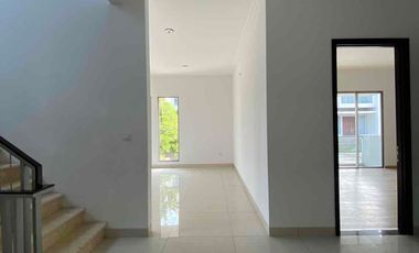 Rumah Golf Island 2.5 Lantai, PIK