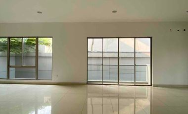Rumah Golf Island 2.5 Lantai, PIK