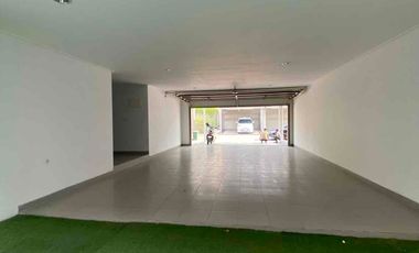 Rumah Golf Island 2.5 Lantai, PIK