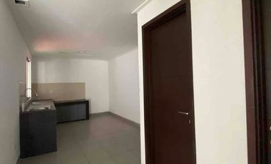 Rumah Golf Island 2.5 Lantai, PIK