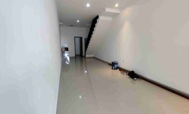 rumah mewah 3 lantai siap huni di kran kemayoran jakarta pusat
