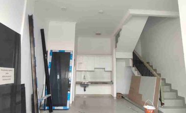 rumah mewah 3 lantai siap huni di kran kemayoran jakarta pusat
