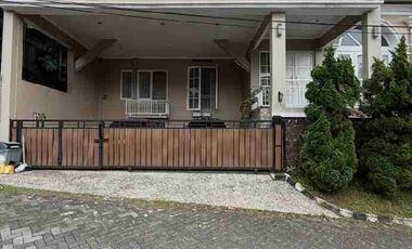 Rumah mewah Full Funished di komplek Sanghyang pancanaka hills cimahi