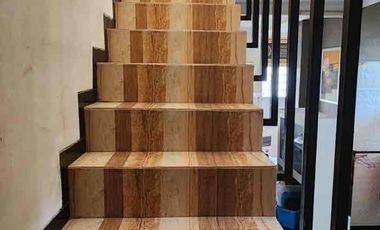 DIJUAL – Rumah 2 Lantai Semi Furnished Strategis di Green Living Residence