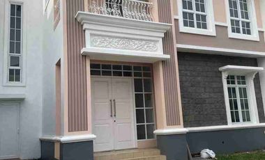 Di Sewakan Rumah Menagio Village IL Lago Gading Serpong