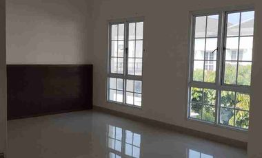 Di Sewakan Rumah Menagio Village IL Lago Gading Serpong
