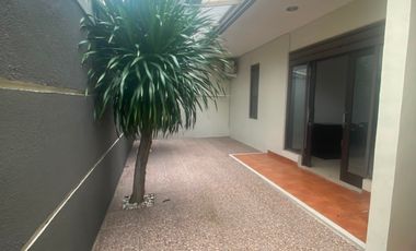 Sewa Rumah Mewah Grand Sharoon Margahayu Raya Soekarno Hatta Bandung | LS461