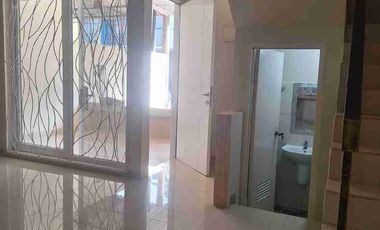 Dijual Rumah digolden palm jakarta barat