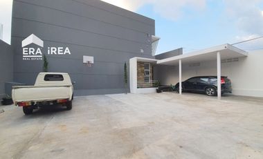 RUMAH MEWAH DIJUAL DEKAT PAKUWON MALL SOLO BARU