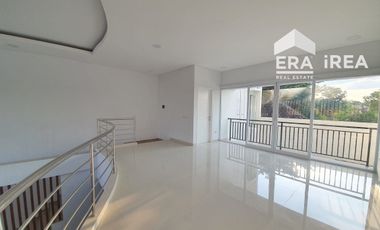 RUMAH MEWAH DIJUAL DEKAT PAKUWON MALL SOLO BARU