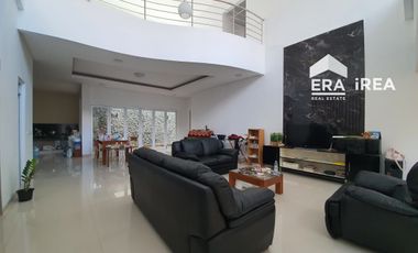 RUMAH MEWAH DIJUAL DEKAT PAKUWON MALL SOLO BARU