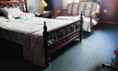 LINDA CASA CON JARDIN, VENTA