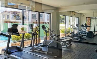 3BR Townhouse For Rent in Woodsville Residences, Merville, Paranaque Near Airport, Resorts World