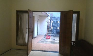 Rumah Disewakan Bisa Untuk Kantor Di Area Cipete, Cilandak, Antasari, Fatmawati