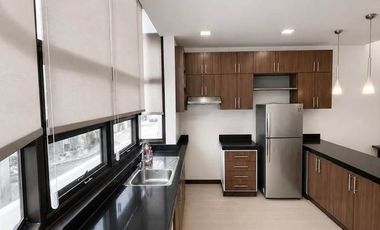 200 sqm 3BR Townhouse for Rent at San Juan Residences, Pasig City – ₱80,000 per month or ₱400 per sqm