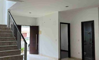 Dijual Rumah murah dibawah njop di golf island pik jakut
