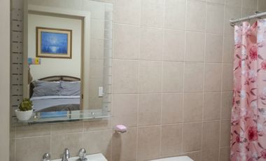 Departamento Ejecutivo Amoblado de 2 Dormitorios en Urdesa Central, Guayaquil
