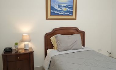 Departamento Ejecutivo de 2 Dormitorios y 2 Baños en Urdesa Central, Guayaquil