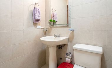Departamento Ejecutivo de 2 Dormitorios y 2 Baños en Urdesa Central, Guayaquil