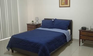Departamento Ejecutivo de 2 Dormitorios y 2 Baños en Urdesa Central, Guayaquil