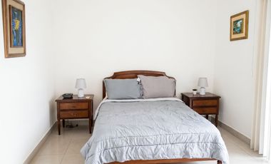 Departamento Amoblado de 1 Dormitorio en Urdesa Central, Guayaquil