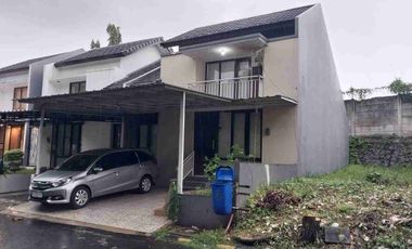 Dijual Rumah Full Furnish Lokasi Strategis Dekat Akses pintu Tol Cibubur dan Jati Karya
