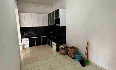 Dijual Murah Dibawah NJOP Rumah 2 Lantai di Taman Semanan Indah