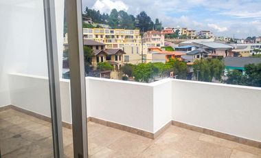 Casa de 4 Dormitorios en Venta en La Armenia, Valle de Los Chillos