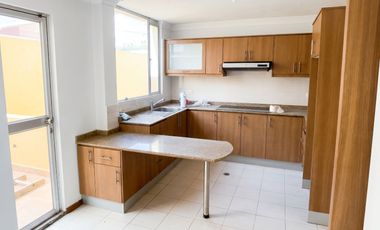 Casa de 4 Dormitorios en Venta en La Armenia, Valle de Los Chillos