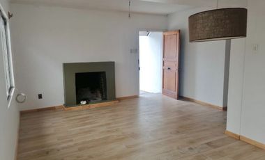 ARRIENDO EXCELENTE CASA EN PLENO CENTRO DE TALAGANTE – A PASOS DE TODO