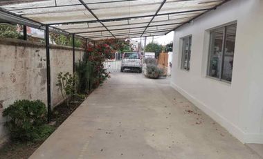 ARRIENDO EXCELENTE CASA EN PLENO CENTRO DE TALAGANTE – A PASOS DE TODO