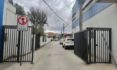ARRIENDO EXCELENTE CASA EN PLENO CENTRO DE TALAGANTE – A PASOS DE TODO