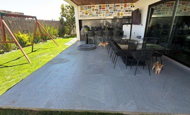 RESIDENCIA DE LUJO EN ZONA VALLES 565 m² DE CONSTRUCCIÓN