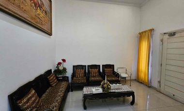 DIJUAL RUMAH CANTIK ADA KOLAM RENANG – MUARA SARI BANDUNG