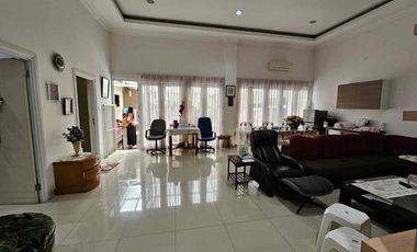 DIJUAL RUMAH CANTIK ADA KOLAM RENANG – MUARA SARI BANDUNG