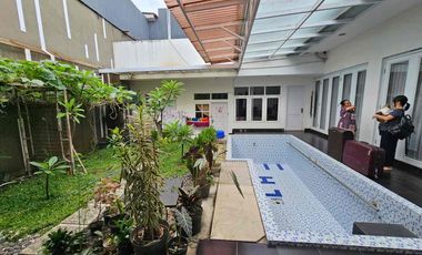 DIJUAL RUMAH CANTIK ADA KOLAM RENANG – MUARA SARI BANDUNG