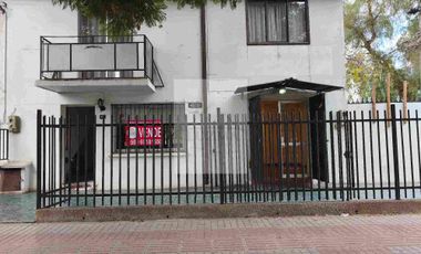 Vendo central casa con local comercial en San Felipe