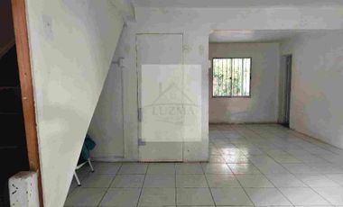 Vendo central casa con local comercial en San Felipe