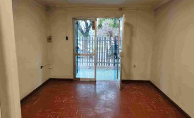 Vendo central casa con local comercial en San Felipe
