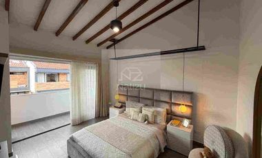 Casa en urbanización cerrada con 4 habitaciones