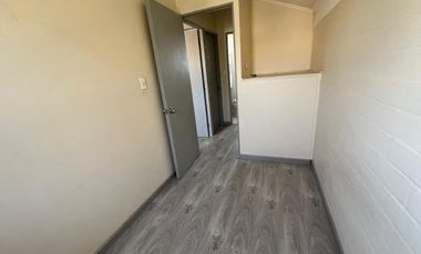 Casa de 2 pisos en los Bosquinos Maipú 3D2B– Solo 1 cuadra de futura estación MetroTren Ciudad Satélite