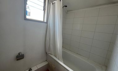 Casa de 2 pisos en los Bosquinos Maipú 3D2B– Solo 1 cuadra de futura estación MetroTren Ciudad Satélite