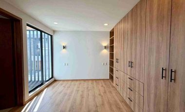 Hermosa Casa moderna  en Esquina