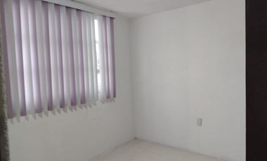CASA EN RENTA CON 4 RECAMARAS EN  BELLAVISTA, C. IZCALLI