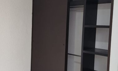 CASA EN RENTA CON 4 RECAMARAS EN  BELLAVISTA, C. IZCALLI
