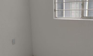 CASA EN RENTA CON 4 RECAMARAS EN  BELLAVISTA, C. IZCALLI