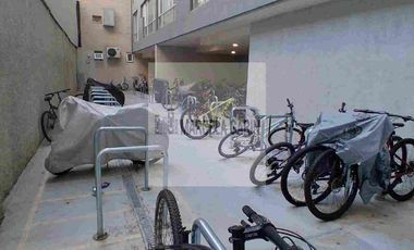 Arriendo departamento amoblado seminuevo 2 dormitorios, 2 baños.